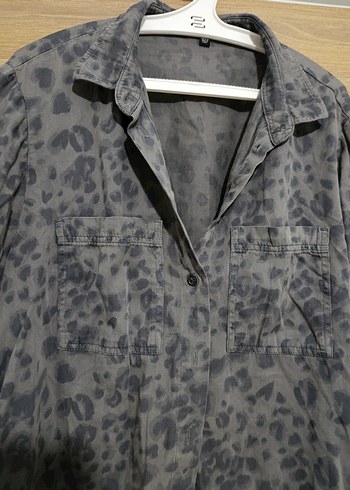 Gri Düğmeli Uzun Kollu Gömlek - Görsel 2