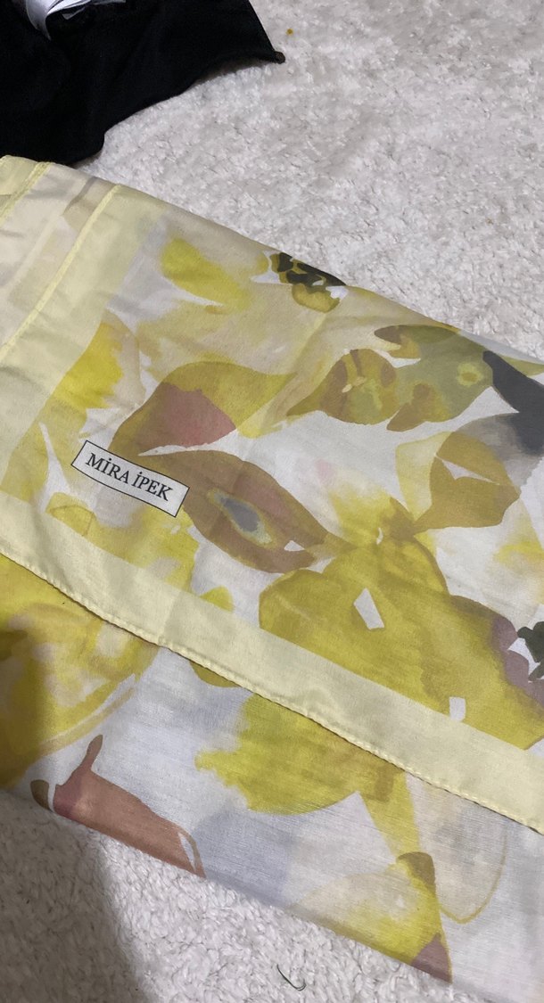 Sarı Baskılı Kadın Şal MiRAiPEK - Görsel 4