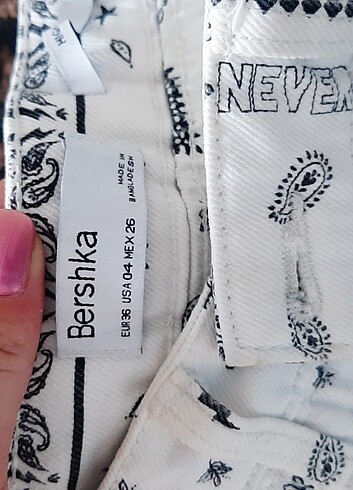Bershka Bershka kot sort 