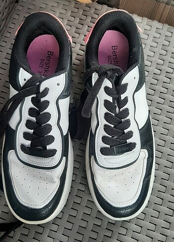Bershka Bershka 38 