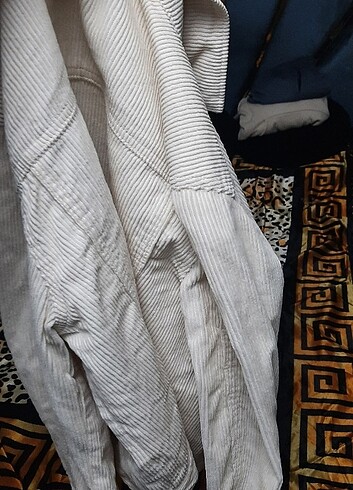 xs Beden beyaz Renk H&m kadife ceket