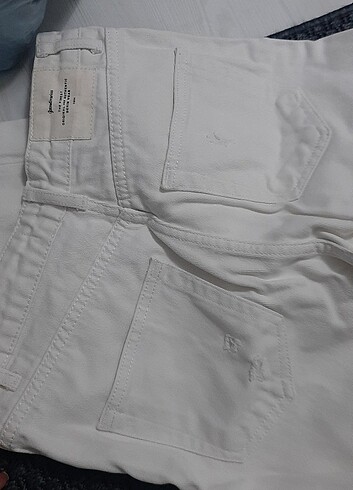 Stradivarius yirtik jean