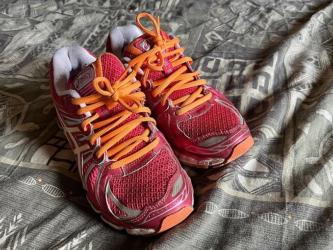 Asics asıcs ayakkabı