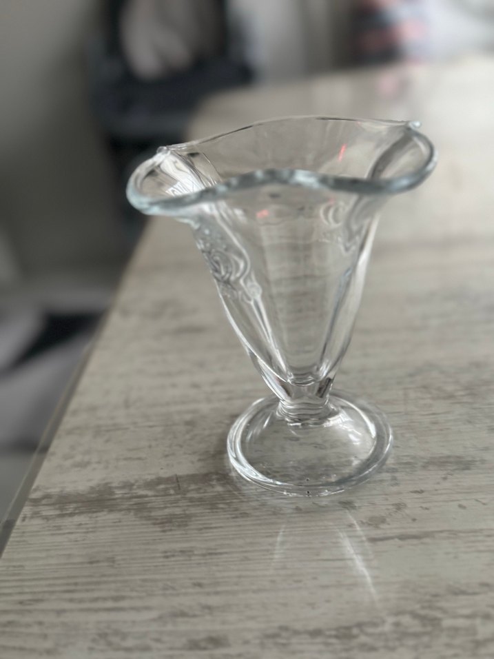 Şeffaf Ayaklı Cam Kase - Görsel 2