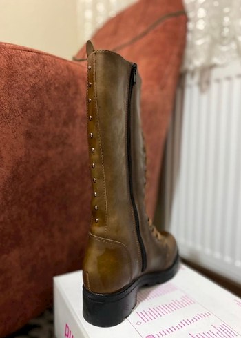 Kahverengi Süet Bağcıklı Stiletto Topuklu Kadın Bot - Görsel 4