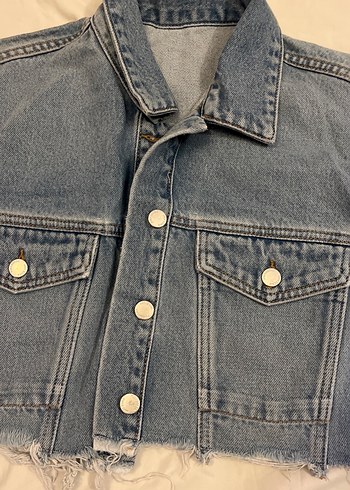 Pull & Bear kısa (cropped) kot ceket. - Görsel 3