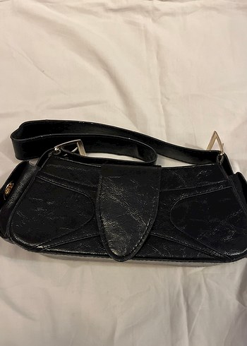 Kemer Detaylı Siyah Deri Gotik Kadın Çanta - Görsel 2