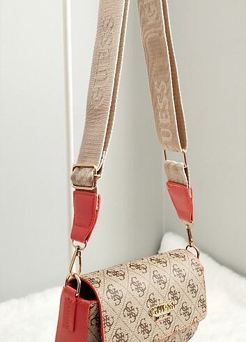 Guess Guess Mini Çapraz Çanta