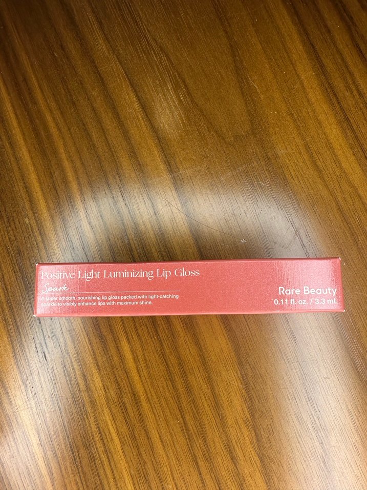 Rare Beauty Lip Gloss ( Spark ) - Görsel 5