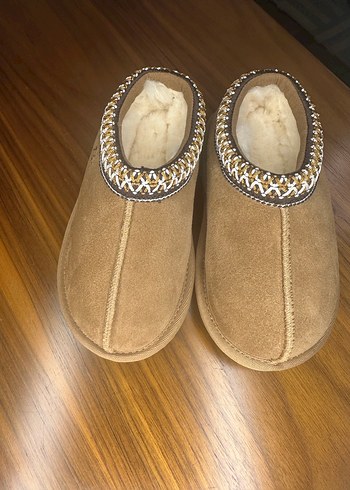 25 Beden UGG ÇOCUK AYAKKABI 25 NUMARA