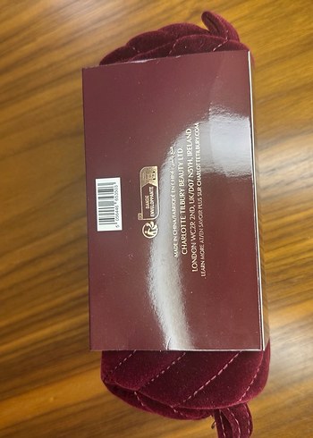 Beden CHARLOTTE TILBURY MINI MAKYAJ ÇANTASI