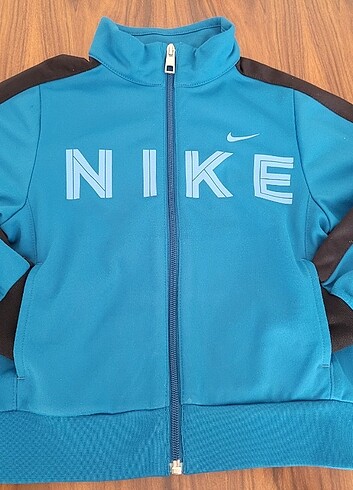 Nike çocuk eşofman üstü 