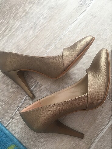 36 Beden altın Renk Stilettoo