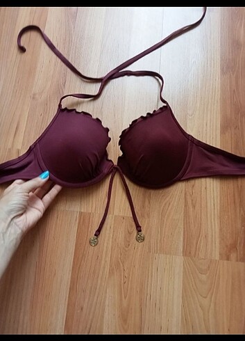 Diğer Bikini ustu