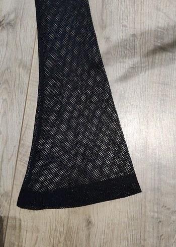 File Detaylı Siyah Balıkçı Yaka Bluz - Görsel 2