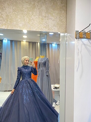 Lacivert nişanlık