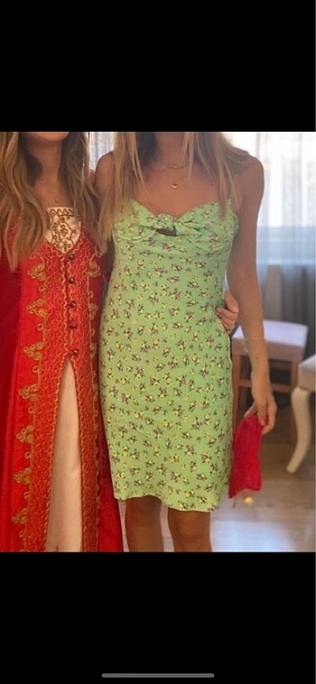 Zara çiçekli saten elbise