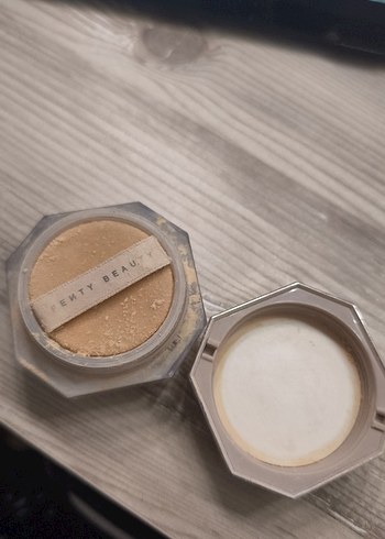 Fenty Beauty Pudra - banana - Görsel 2