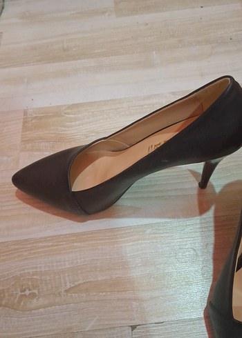 Klasik Siyah Stiletto Topuklu Kadın Ayakkabı - Görsel 4