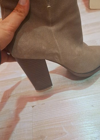 Bej Süet Kadın Topuklu Bot - Görsel 8