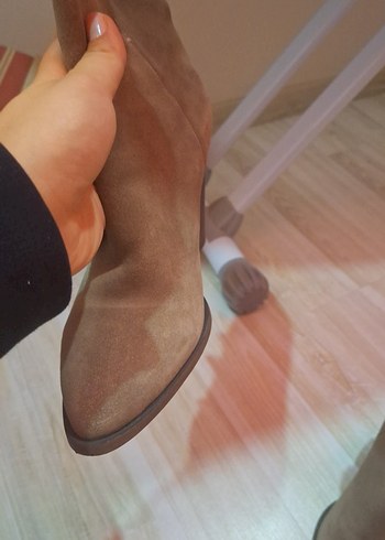 Bej Süet Kadın Topuklu Bot - Görsel 4