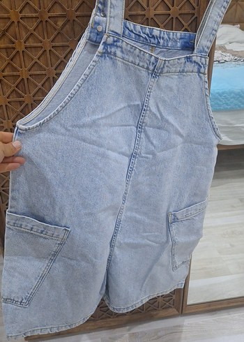 buz mavisi Jean Mini Askılı Şort Tulum - Görsel 12