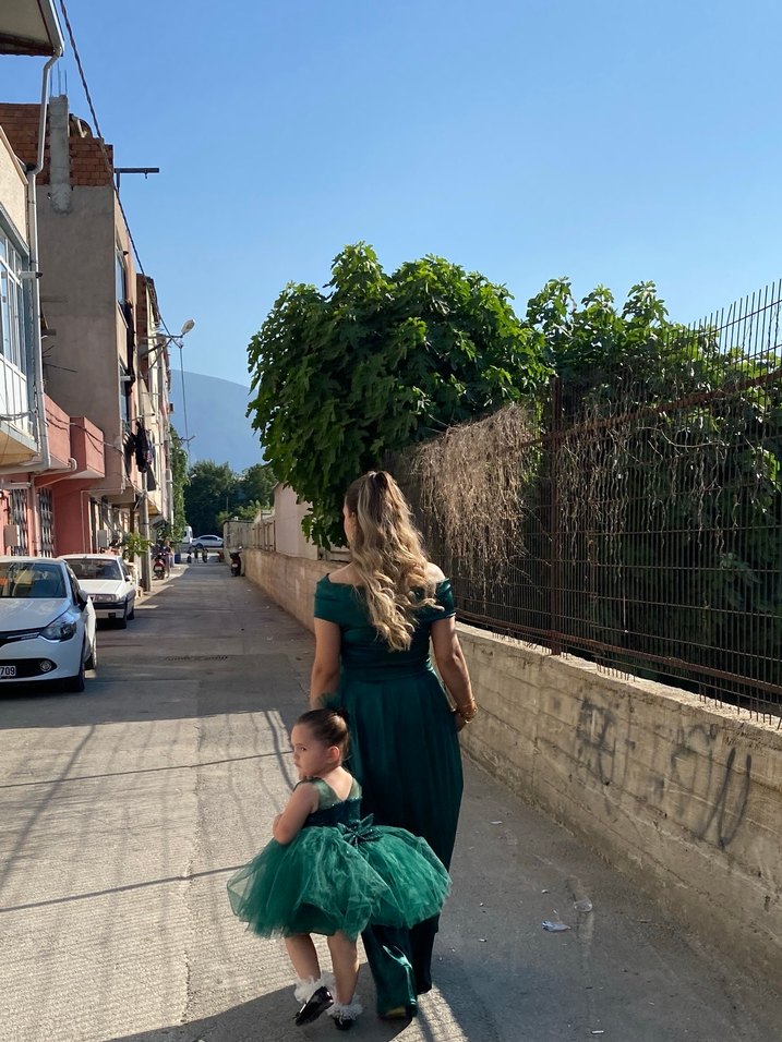 Kadın Şık Uzun Drapeli Straplez Abiye - Görsel 2