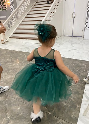 Yeşil Straplez Uzun Kollu Fırfırlı Kız Çocuk Elbise - Görsel 3