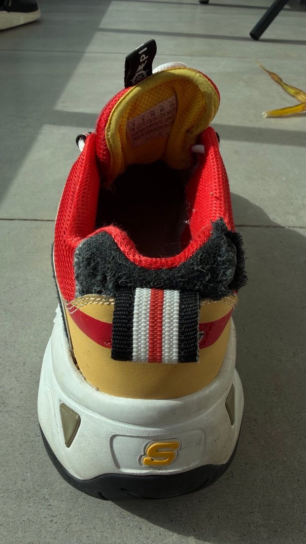 Kırmızı Yılan Desenli Bağcıklı Spor Ayakkabı - Görsel 4