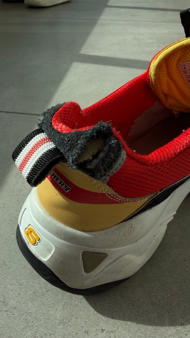 Kırmızı Yılan Desenli Bağcıklı Spor Ayakkabı - Görsel 5