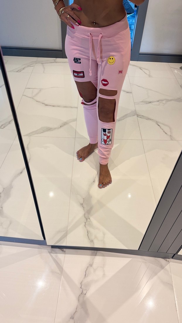 Yırtmaçlı Pembe Baskılı Fit Kadın Eşofman - Görsel 2