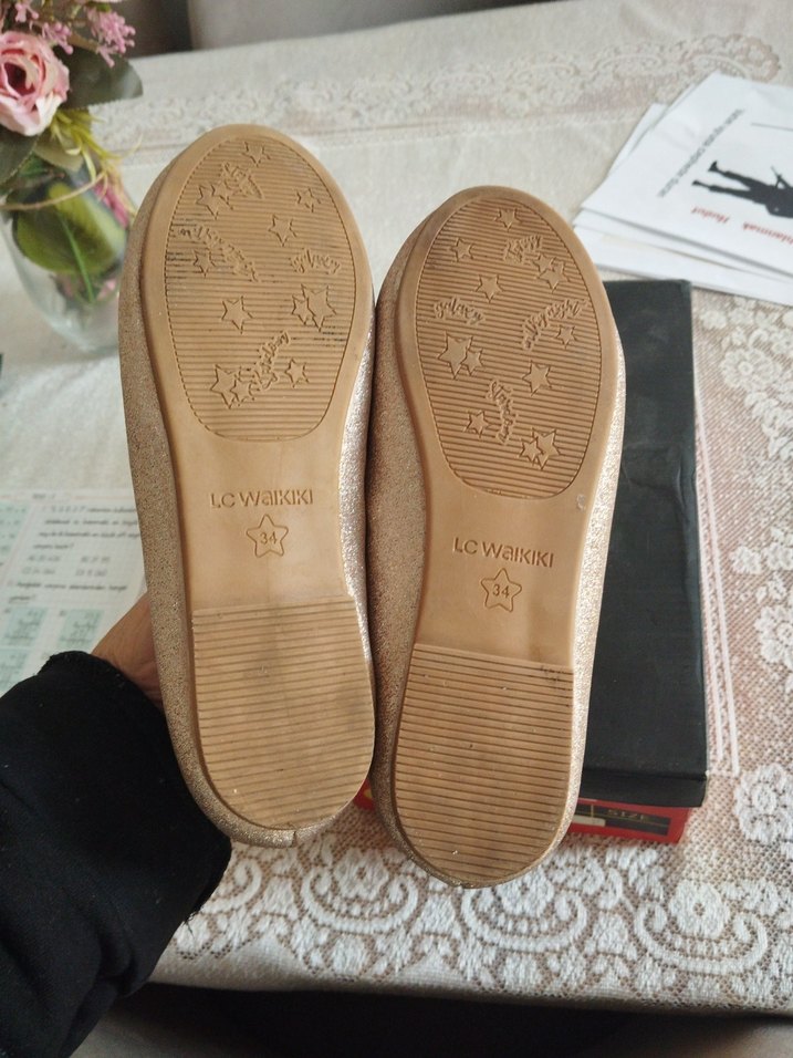 Bej Parlak Fiyonklu Kız Babet - Görsel 2