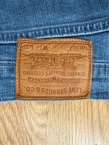 30 Beden LEVİS 502 ORJİNAL