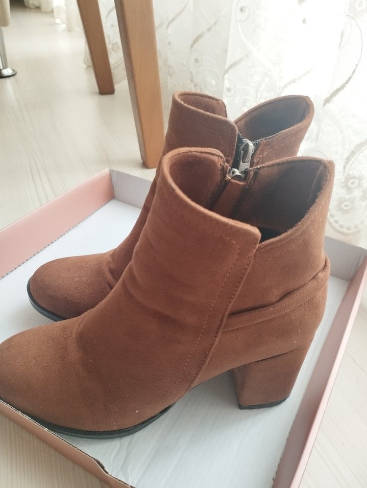 Kahverengi Süet Kadın Topuklu Bot - Görsel 4