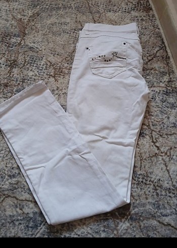 LC Waikiki Nakışlı Beyaz Kadın Pamuk Pantolon