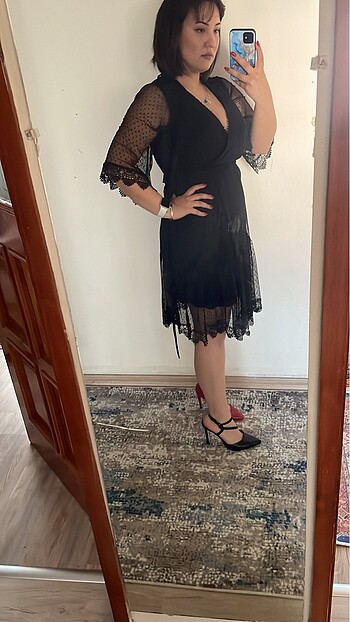 l Beden Siyah dantel model elbise