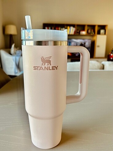 Stanley Quencher 30oz Su Şisesi