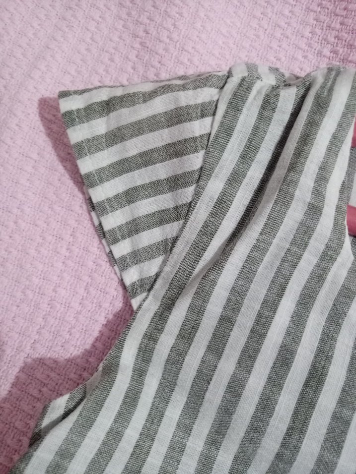 Kız Çocuk Gri Çizgili V Yaka Elbise - Görsel 4