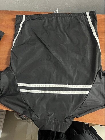 Prada Mevsimlik Ceket - Görsel 6