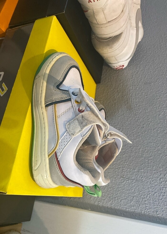 Spor ayakkabı - Görsel 2