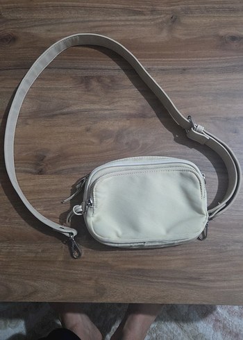 Stradivarius Çapraz Askılı Çanta - Görsel 2