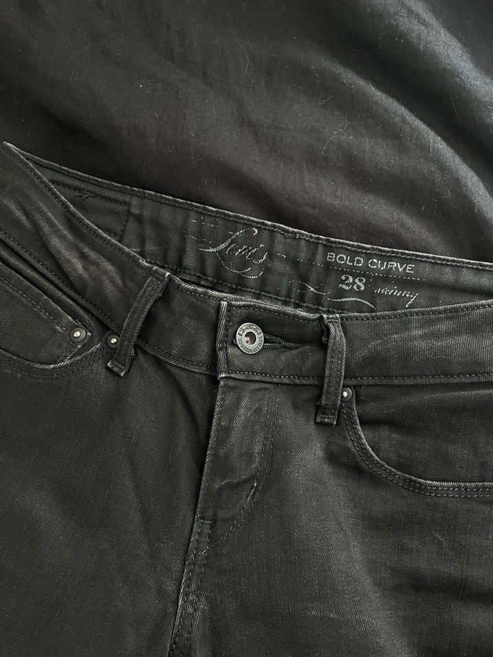 Siyah Denim Levis Jean — görsel 4/5