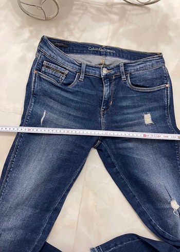 27 Beden mavi Renk Calvin Klein orjinal jean
