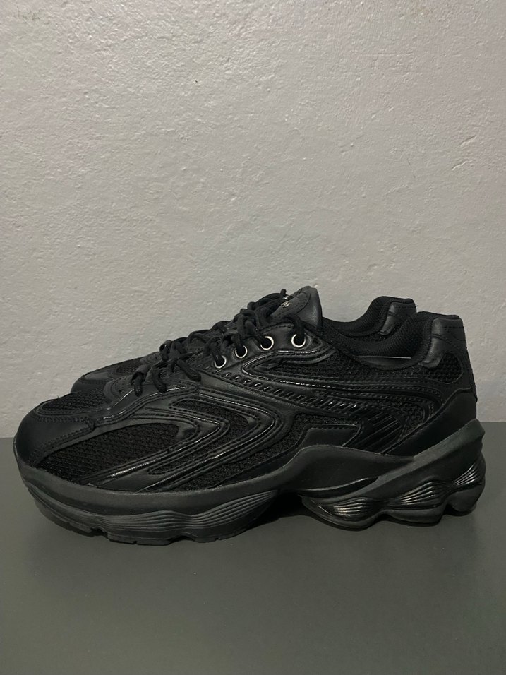 Bershka Spor Ayakkabı - Görsel 2