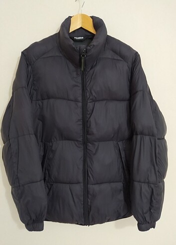 Pull and Bear Mont
