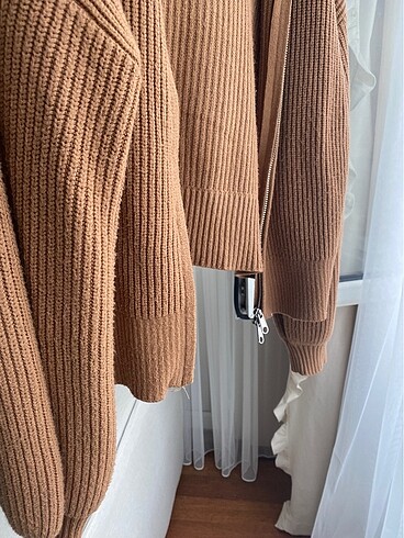 s Beden Stradivarius camel hırka