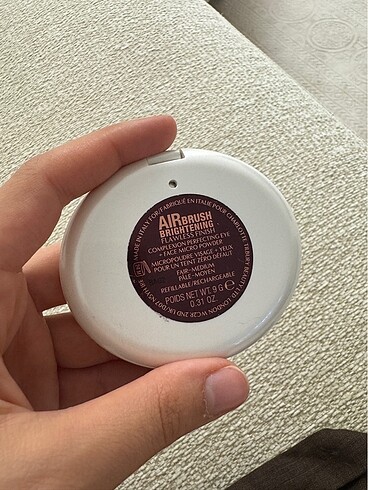  Beden Charlotte tilbury air brush brightening flawless finish fair med