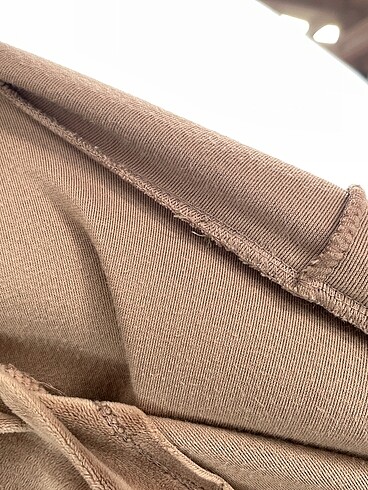 l Beden camel Renk Diğer Sweatshirt %70 İndirimli.