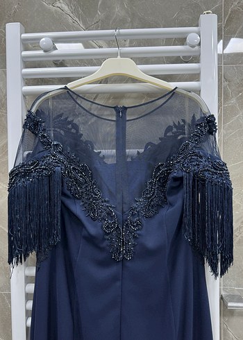 Lacivert İşlemeli Uzun Abiye Elbise - Görsel 3