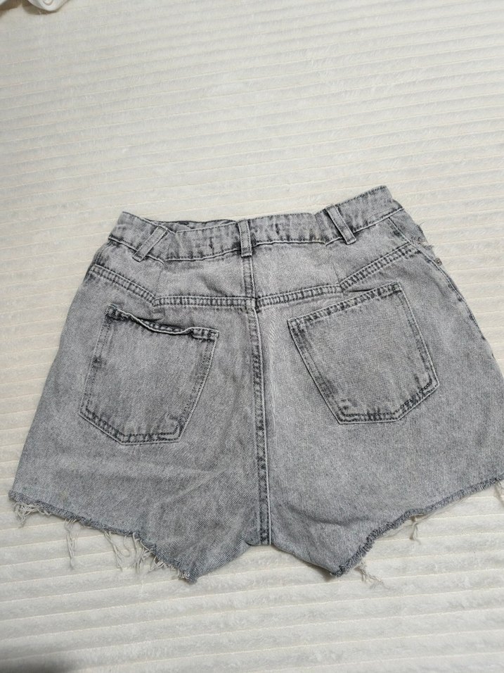 yeni etiketli Jean şort - Görsel 2
